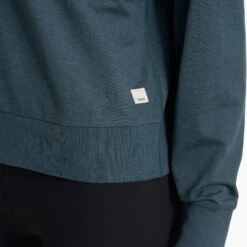 Long-Sleeve Halo Crew | Stone Heather -Chic Warp Sales 0033 VW241HSO FA22 W ECOMM DETAIL 6583