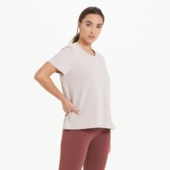 Chic Warp Sales 8 Feather Tee | Oyster