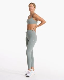 Tempo Bra | Stormy -Chic Warp Sales VW1029STY SP23 W ECOMM SPORTSBRAS TOP 03715 1X1 df273fb7 4b71 4fc9 9469 7871031d0307