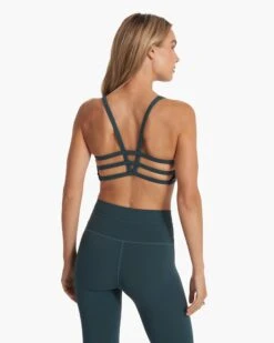 Yosemite Bra | Beryl -Chic Warp Sales VW104BER SP23 W ECOMM SPORTSBRAS TOP 1149 1x1 0065c0be b8a5 4d29 8125 27cde089d685