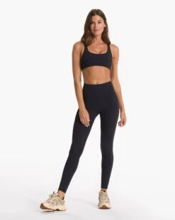 Yosemite Bra | Black -Chic Warp Sales VW104BLK SP23 W ECOMM SPORTSBRAS FULL 2648 1x1 df1bd10f 391d 4e25 b990 4e0ba17618b0