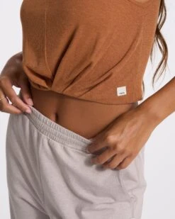 Cove High Neck Tank | Dark Palo Santo Heather 10 Cove High Neck Tank | Dark Palo Santo Heather -Chic Warp Sales VW1051HDP SP23 W ECOMM TOPS DETAIL 7725 1x1 533ac615 7a3d 49a6 be2c 718dd075ce39