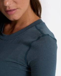 Long Sleeve Coast Crop | Stone -Chic Warp Sales VW1084STN SP23 W ECOMM TOPS DETAIL 1539 1x1 071783f1 194e 43ec 8783 eb2fe6169301