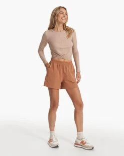 Long Sleeve Cove Twist Tee | Coconut -Chic Warp Sales VW1114COC SP23 W ECOMM TOPS FULL 1425 1x1 127577ce c5ea 4d3a be60 b44af04663d1