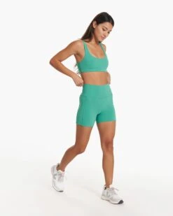 Daily Bra | Bergamot -Chic Warp Sales VW158BGM SP23 W ECOMM SPORTSBRAS FULL 2539 1x1 b1343ddf 77aa 4895 9c08 484b56f0f2fe