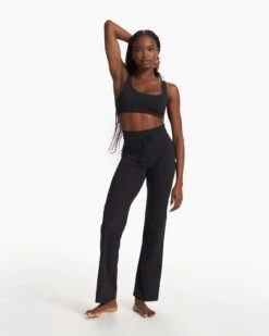 Daily Bra | Black 10 Daily Bra | Black -Chic Warp Sales VW158BLK FA22 W ECOMM CURVE 03338 1x1 45d1099b 3c47 4477 a936 e14d52efd1fc