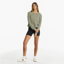 Long-Sleeve Coast Tee | Laurel -Chic Warp Sales VW170LAU 0775