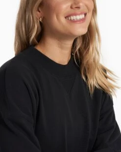 Sedona Crew | Black -Chic Warp Sales VW278BLK SP23 W ECOMM FLEECE DETAIL 2422 1x1 28a024b4 78df 4c31 9ca1 634dd3291e6b
