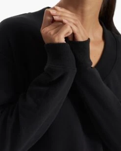 Sedona V Neck | Black -Chic Warp Sales VW292BLK SP23 W ECOMM FLEECE 3332 DETAIL 1x1 28d9e16d 43ff 4604 bebf de19ab5454a1