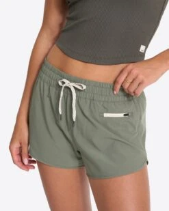 Clementine Short 2.0 | Pistachio -Chic Warp Sales VW3000PSO SP23 W ECOMM SHORTS DETAIL 01454 1x1 965b5270 1bb1 4891 958c ed98a49f5bf7