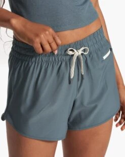 Clementine 4" Short 2.0 | Lake -Chic Warp Sales VW3004LAK FA23 W ECOMM SHORTS DETAIL 7