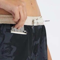 Tavi Short | Charcoal Big Flower -Chic Warp Sales VW361HBF 4