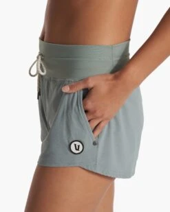 Seabreeze Short | Fern -Chic Warp Sales VW370FRN FA23 W ECOMM SHORTS DETAIL 7