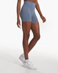 Studio Pocket Short | Light Azure