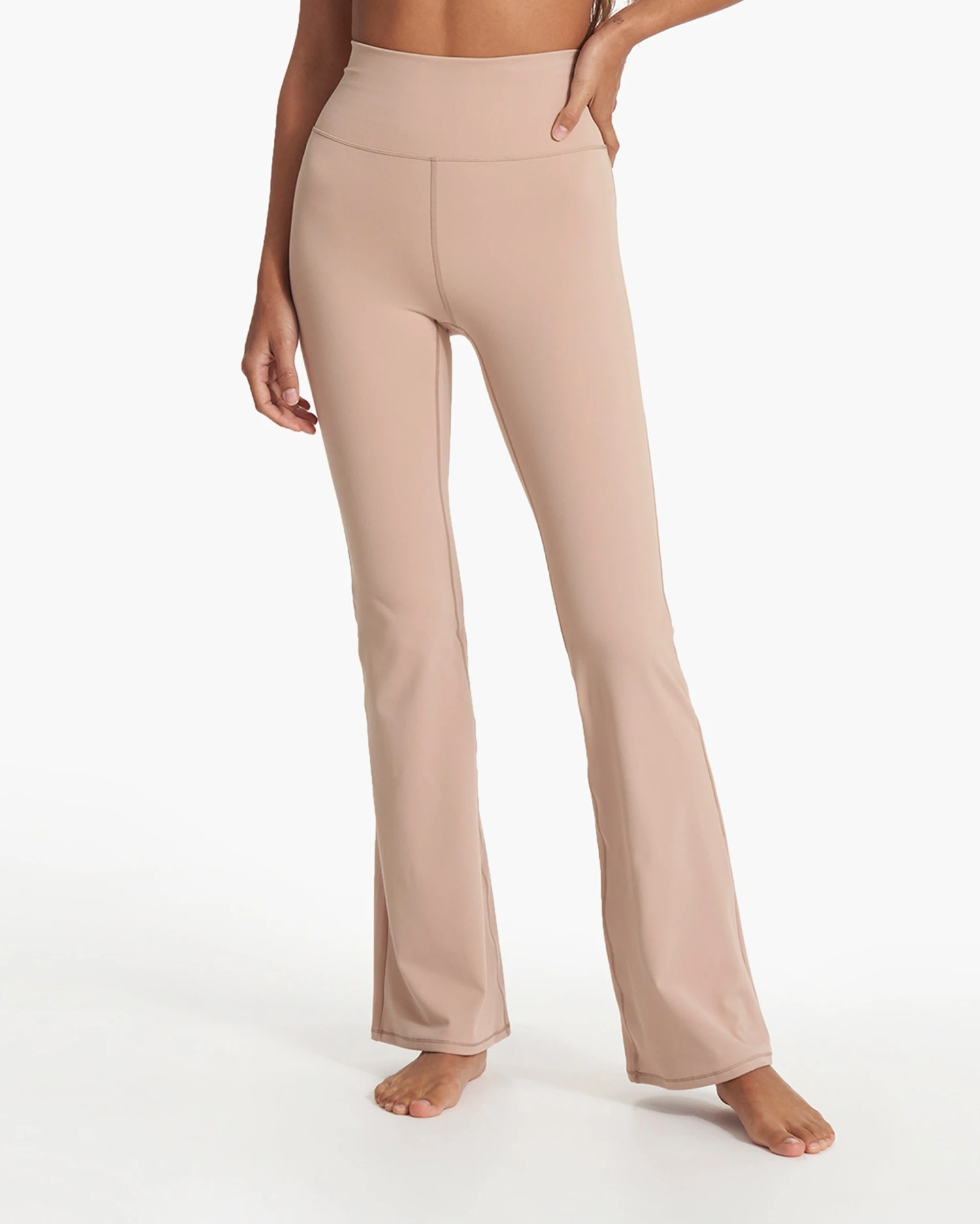 Studio Flare | Coconut 3 Studio Flare | Coconut