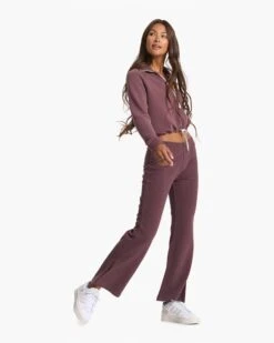 Sedona Wideleg Sweatpant | Chestnut -Chic Warp Sales VW4044CHN FA22 W ECOMM FULL 6995 1x1 d1685cca 26e6 4702 81f0 d311cccbb3b1