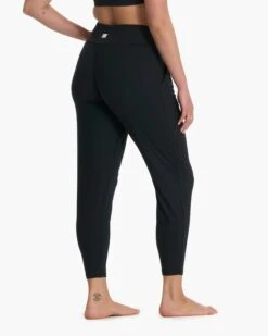 Lux At Ease Pant | Black 8 Lux At Ease Pant | Black -Chic Warp Sales VW427BLK FA22 W ECOMM CURVE 03125 1x1 58302fc1 fe0f 4002 955e 637f0f03115c