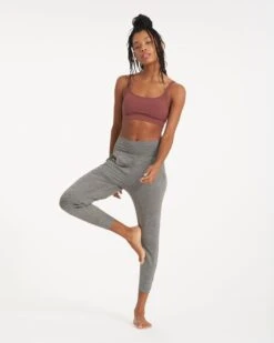 Lux At Ease Pant | Heather Grey -Chic Warp Sales VW427HTG FA22 W ECOMM CURVE 02906 1x1 cd92a7b3 e125 42b4 8805 389e3653b0ce